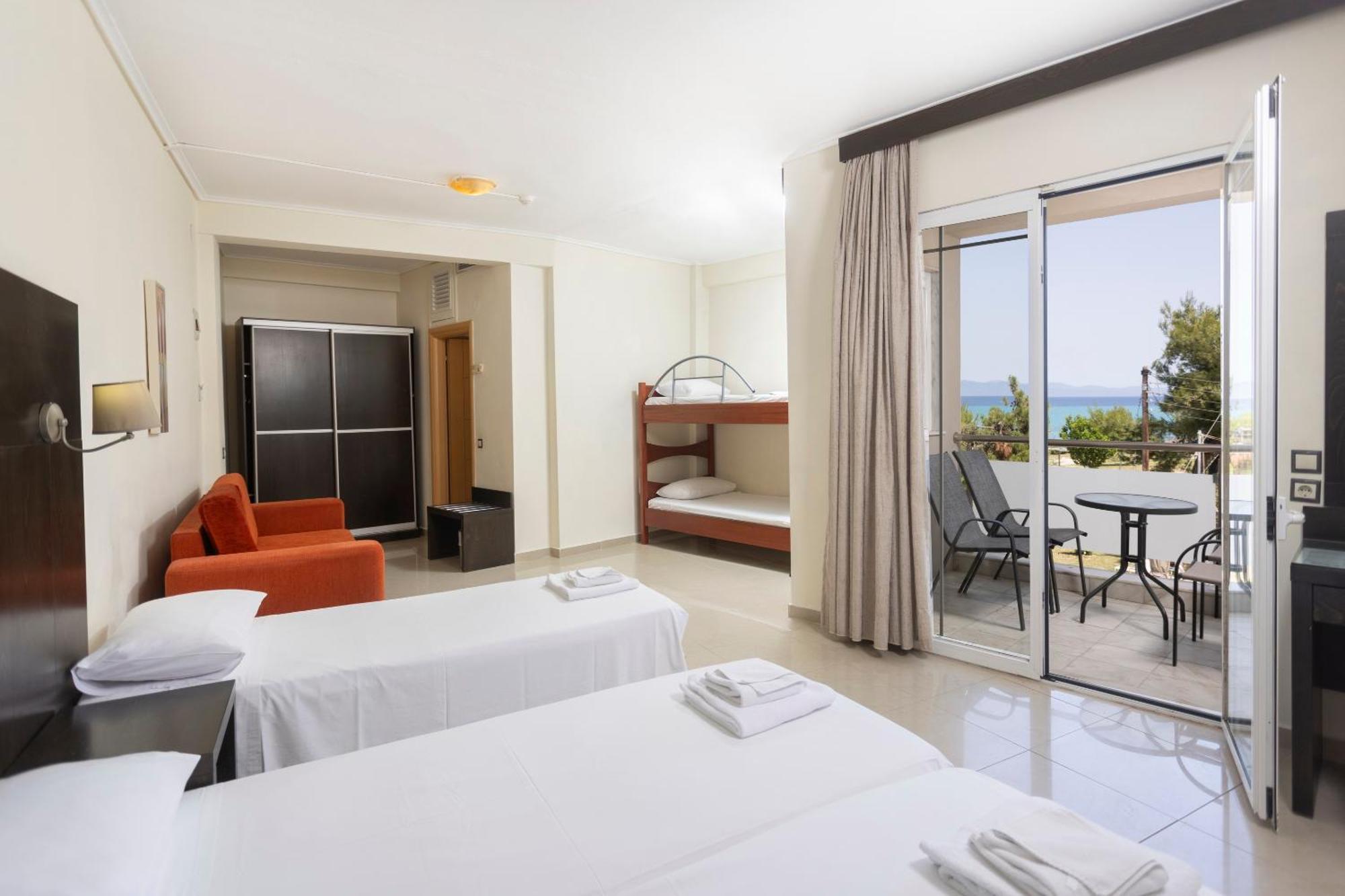 Hanioti Grandotel Exterior photo